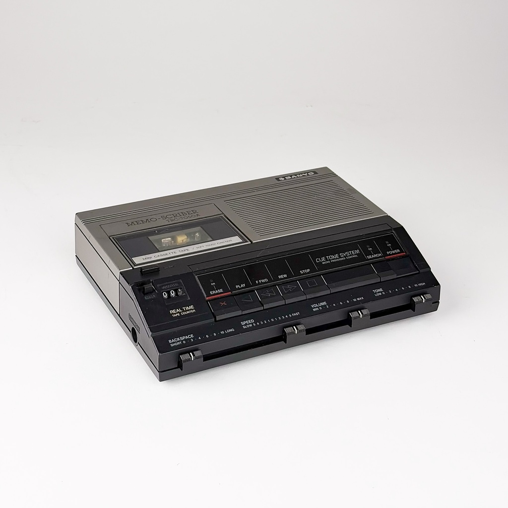 [ELE_017] TAPE PLAYER 017